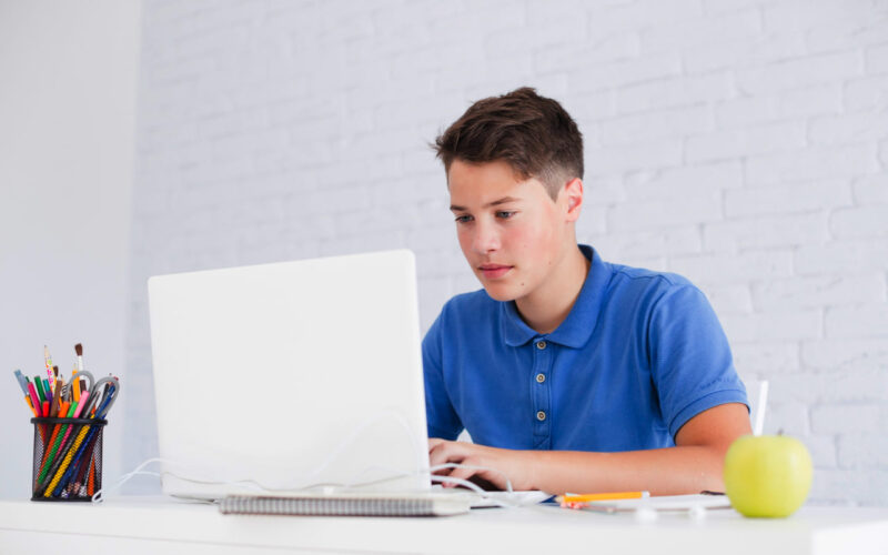 Por qué la inteligencia artificial es la habilidad del futuro para niños y adolescentes